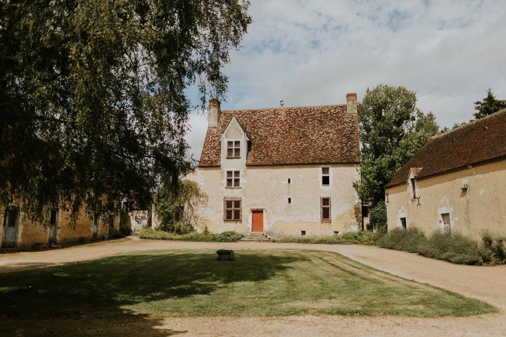 Le Manoir Du Plessis Hotel Dance  Bagian luar foto